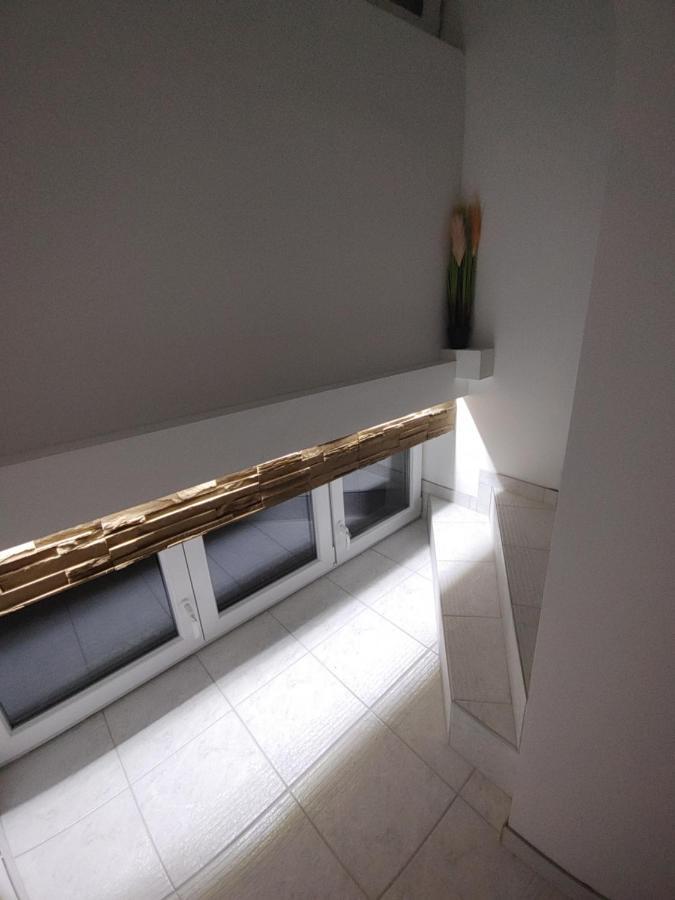 Fiesta Apartman Мішкольц Екстер'єр фото