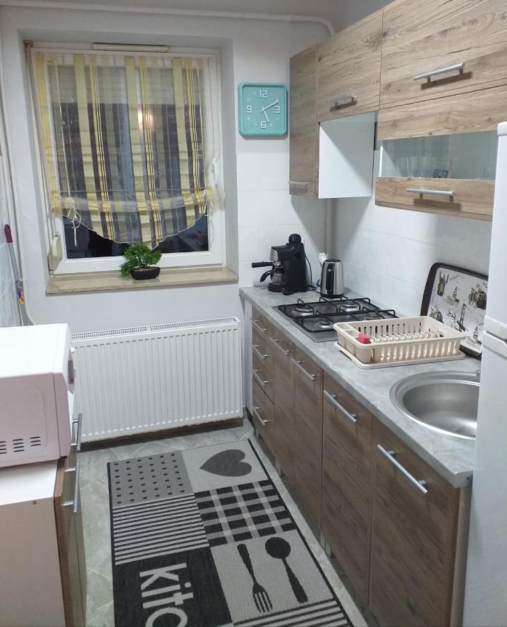 Fiesta Apartman Мішкольц Екстер'єр фото